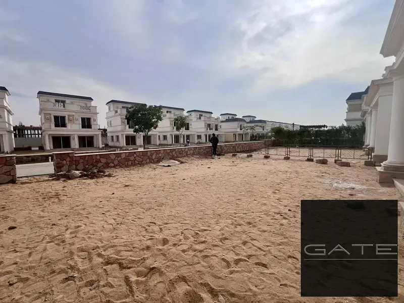 Villa for sale in Mountain View Compound | 6th of October, Prime location within the project, close to all services, ready for immediate occupancy.
