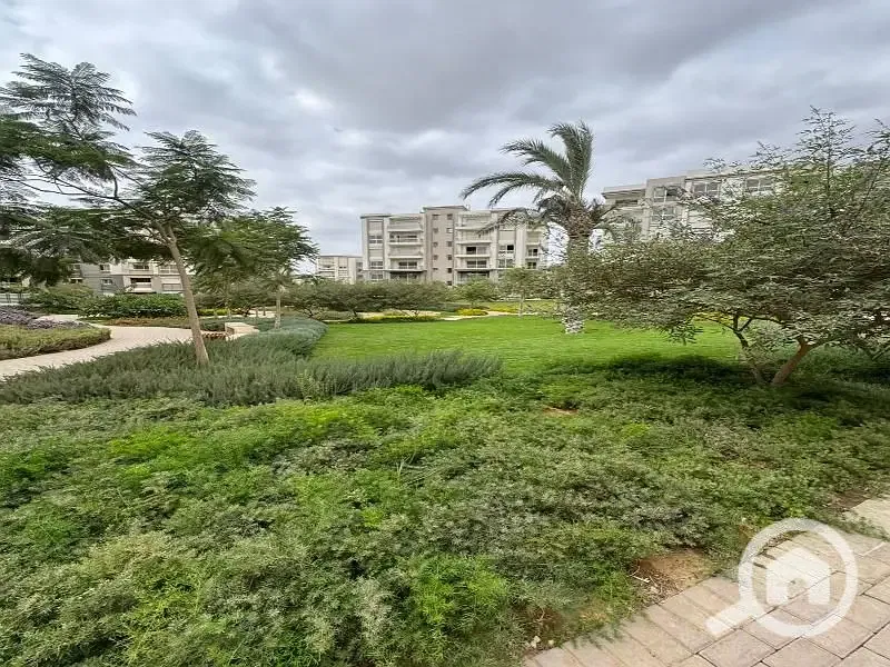 Apartment with a best view for sale in Hyde Park Compound