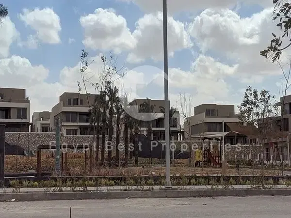 Town House For Sale in Palm Hills New Cairo Compound