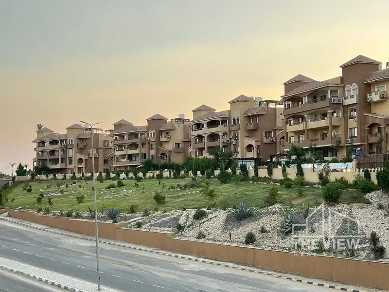 Very special apartment with garden (145 m+160 m garden ) khamayl compound