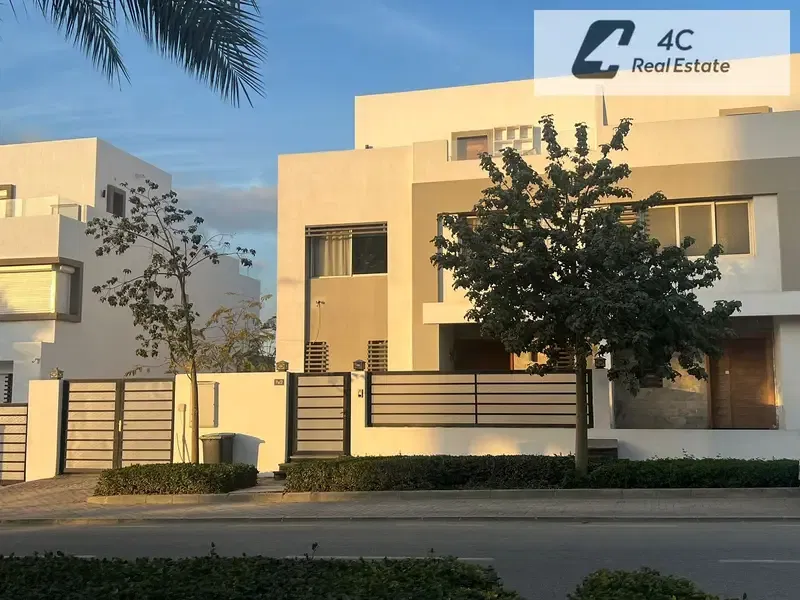 Standalone Modern Villa with Open View for Sale in Hyde Park New Cairo – Fifth Settlement