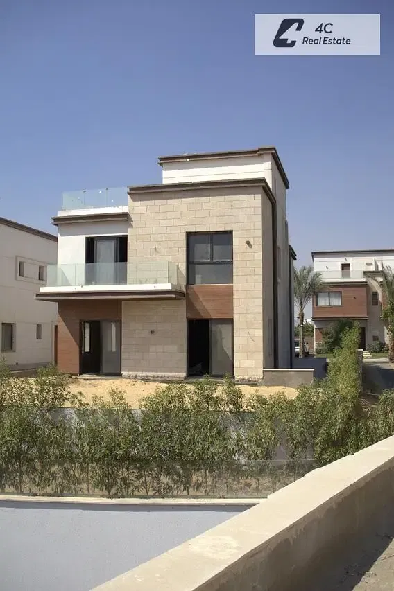 Twin house 300 m for sale, 4 bedrooms in Azzar 2 Compound, Fifth Settlement, landscape view, in prime location, double view Azzar 2 Infinity
