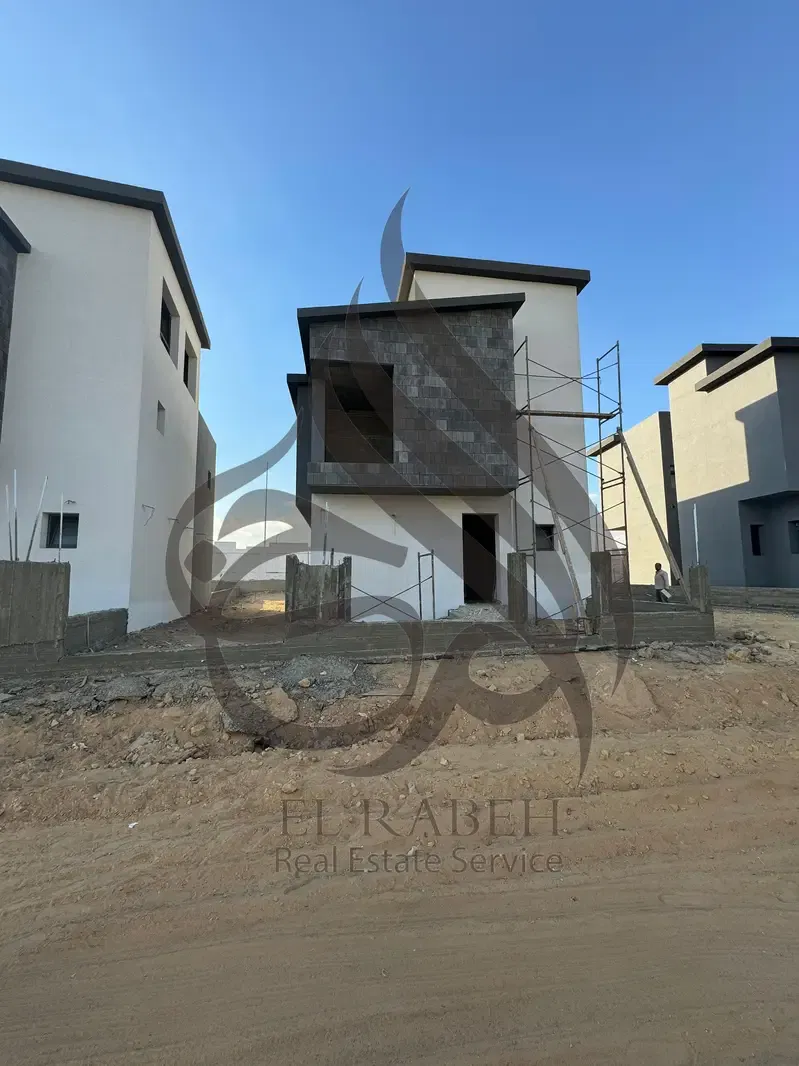 Villa for sale in Creek Town new cairo prime location with down payment and installments under market price