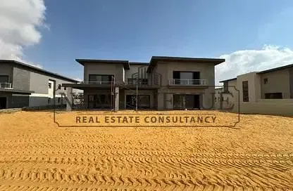 Below Market Price Twin House in Swanlake Residence with a Prime Location and Remaining Installments