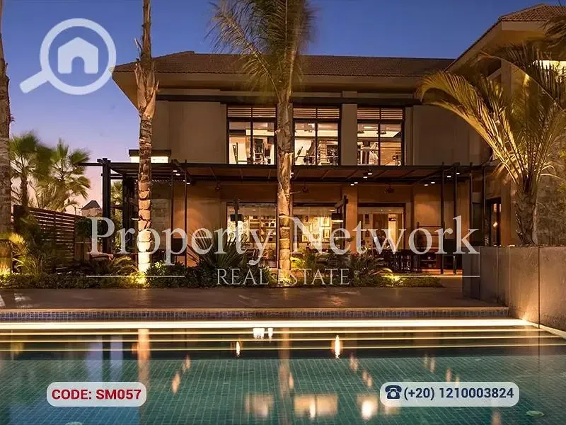 Fully Finished Penthouse For Sale in Swan Lake Residences - Iris 1-New Cairo, Prime location