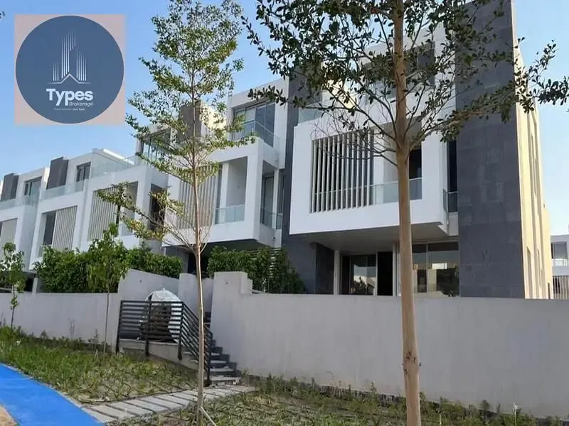 Townhouse villa at the price of an apartment, ready to be delivered in months, in the Joulz Inertia compound, in a distinguished location next to New